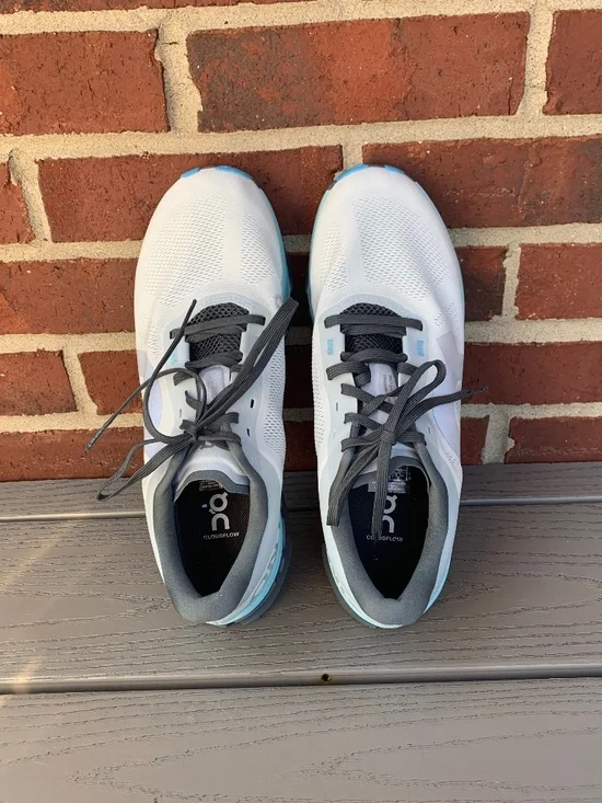 On Running Cloudflow Sneaker - Picture 6 of 12